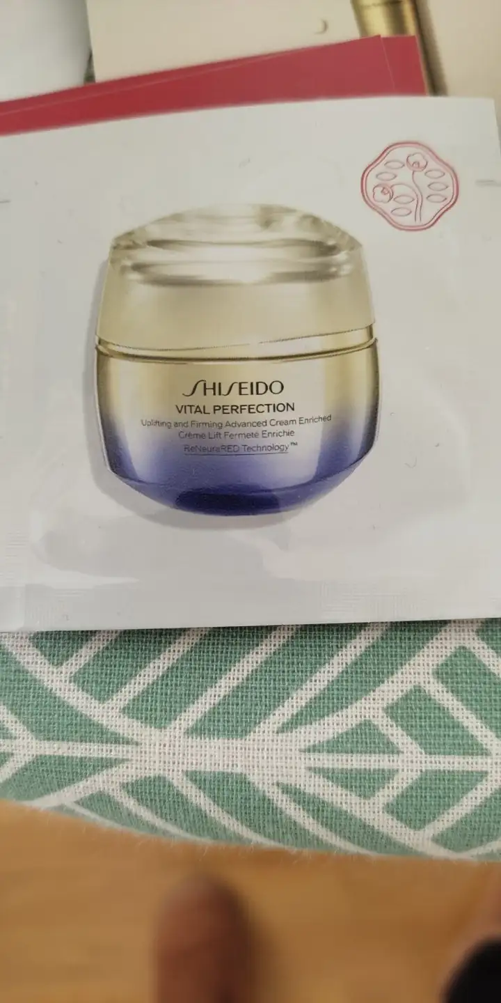 SHISEIDO - Vital perfection - Crème lift fermeté enrichie