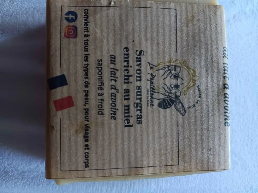 LA PAPILLONNE - Savon surgras au miel et au lait d'avoine