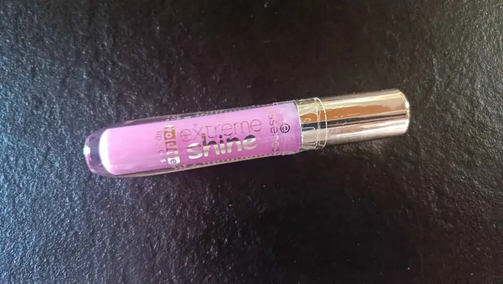 ESSENCE - Extreme shine volume - Lip gloss