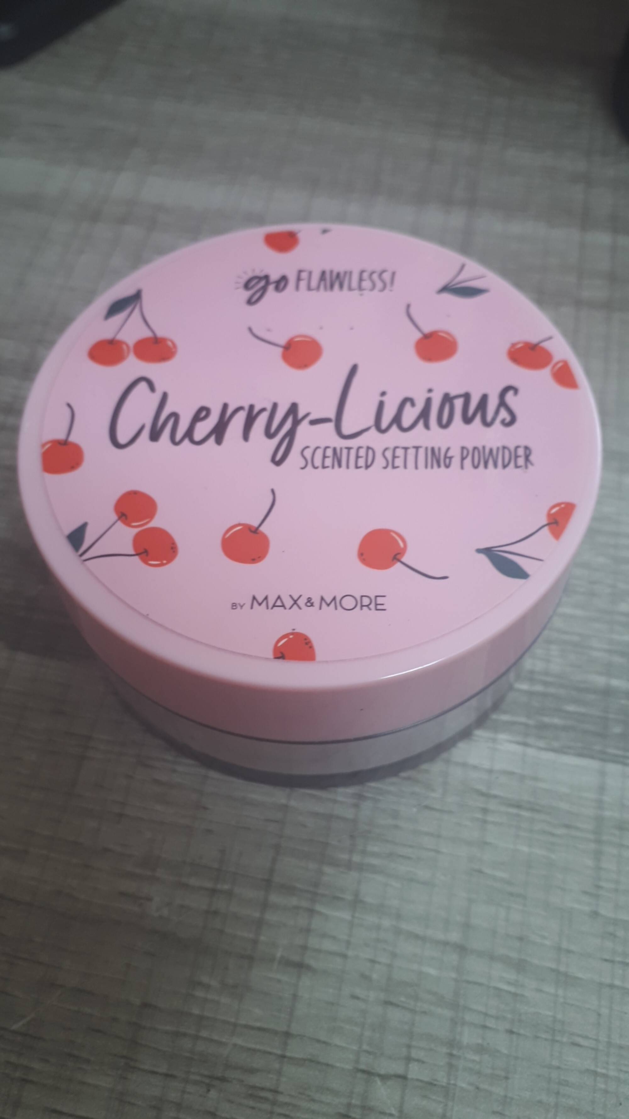 MAX & MORE - Cherry-licious - Scented setting powder