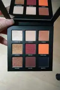 MARTINE COSMETICS - Eyeshadow palette