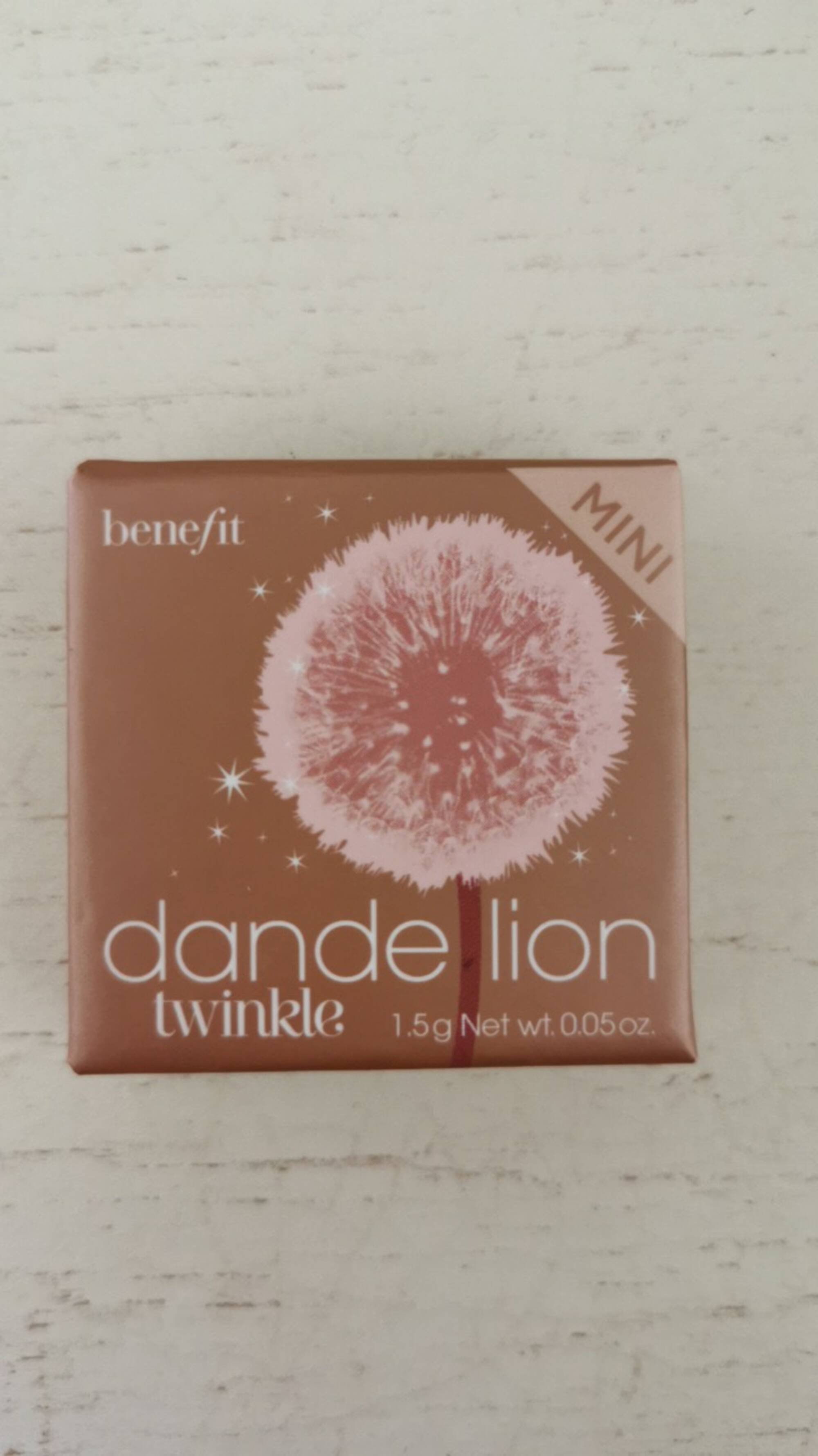 BENEFIT - Dandelion twinkle mini - Soft nude-pink highlighter