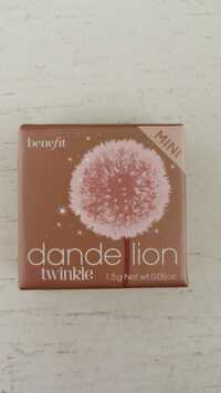 BENEFIT - Dandelion twinkle mini - Soft nude-pink highlighter
