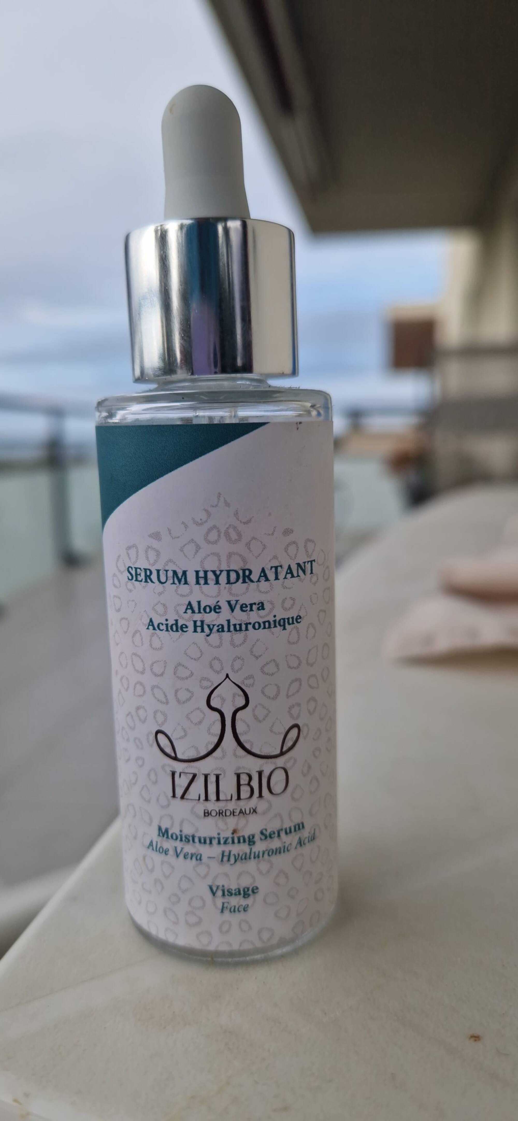 IZILBIO - Aloé vera et acide hyaluronique - Sérum hydratant