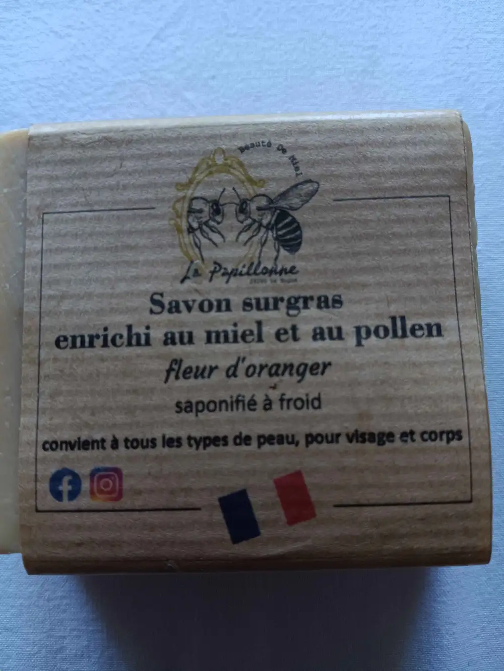 LA PAPILLONNE - Savon surgras au miel et au pollen visage et corps
