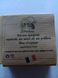 LA PAPILLONNE - Savon surgras au miel et au pollen visage et corps