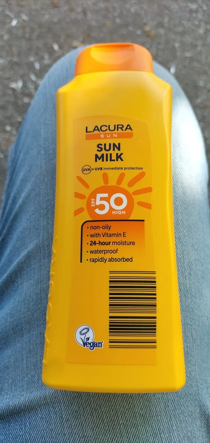 LACURA - Sun milk SPF50 high