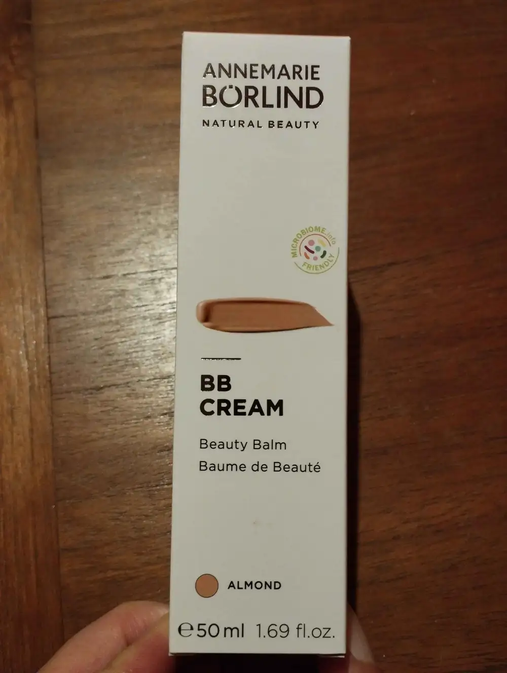 ANNEMARIE BÖRLIND - BB cream almond