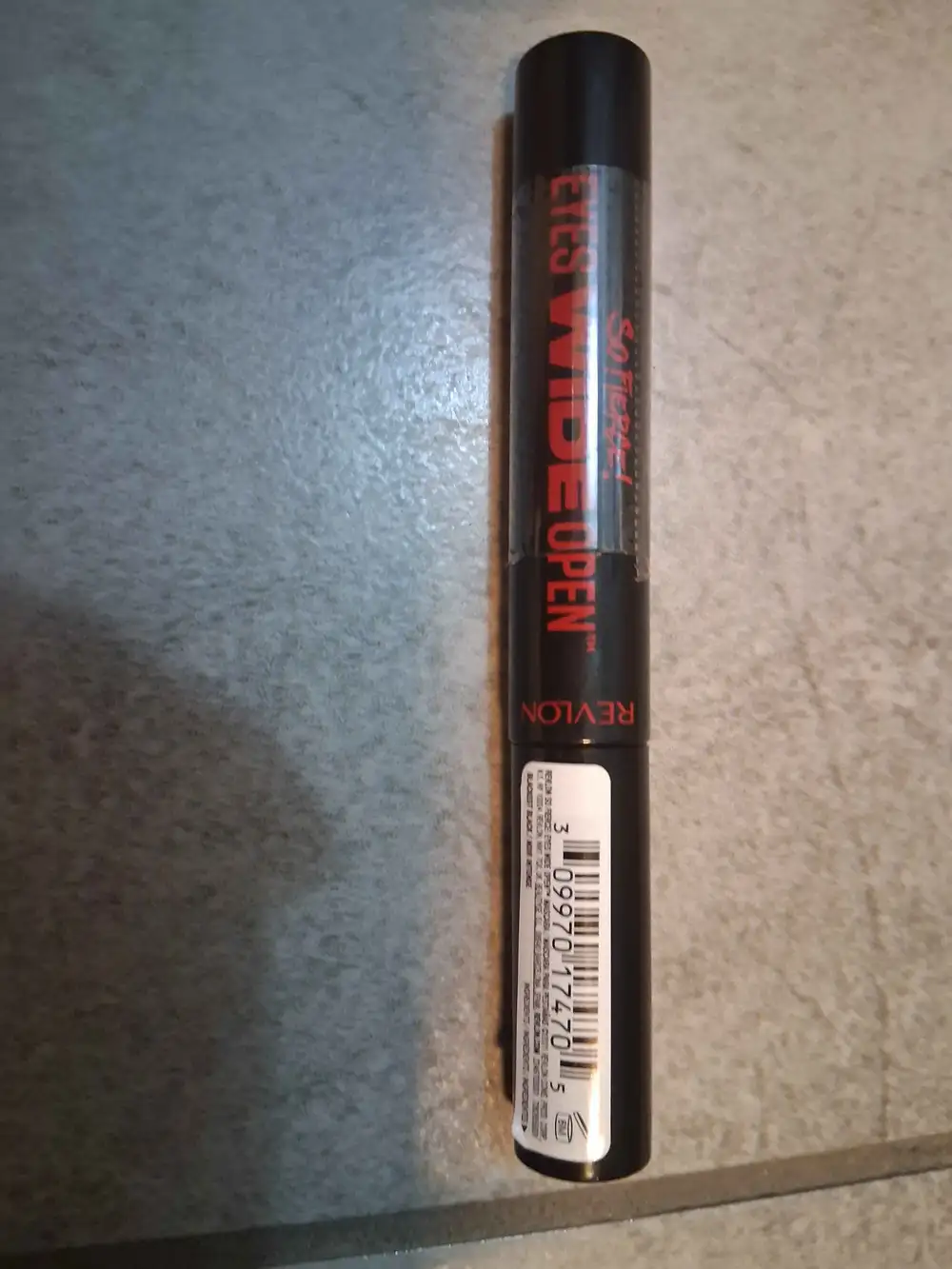 REVLON - So fierce! - Eyes wide open