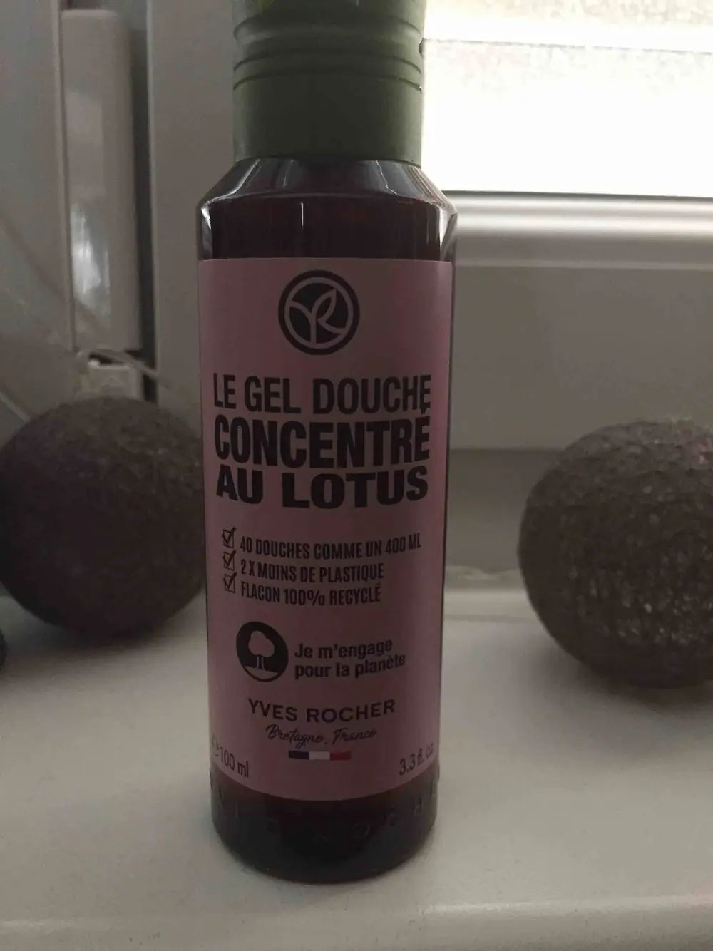 YVES ROCHER - Le gel douche concentré au lotus