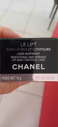 CHANEL - Le lift - Soin lèvres et contours