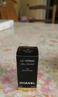 CHANEL - Le vernis 18 rouge noir