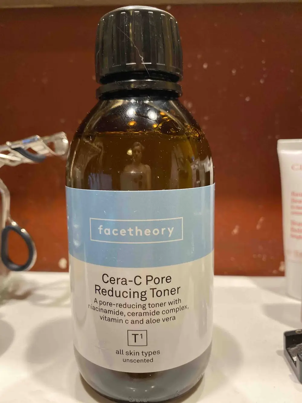 FACETHEORY - Cera-C Porte - Reducing toner