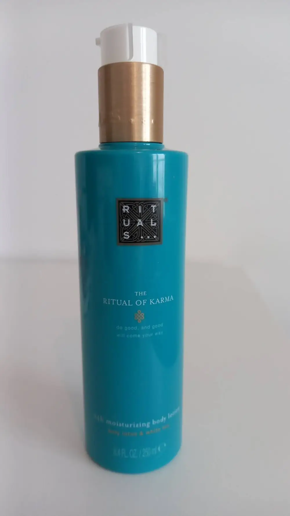RITUALS - The ritual of karma - 24h Moisturizing body lotion