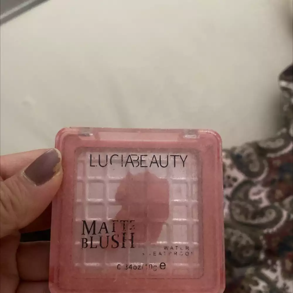 LUCIABEAUTY - Matte blush 