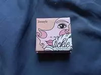 BENEFIT - Tickle - Golden pink highlighter