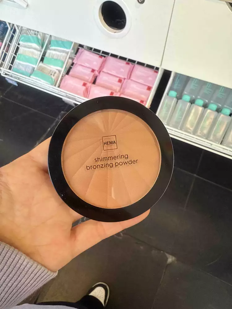 HEMA - Shimmering bronzing powder 02 almond glow