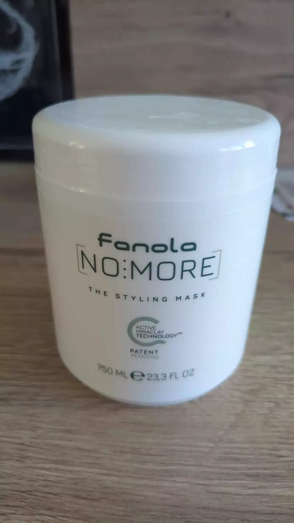 FANOLA - Active miraclay technology - The styling mask