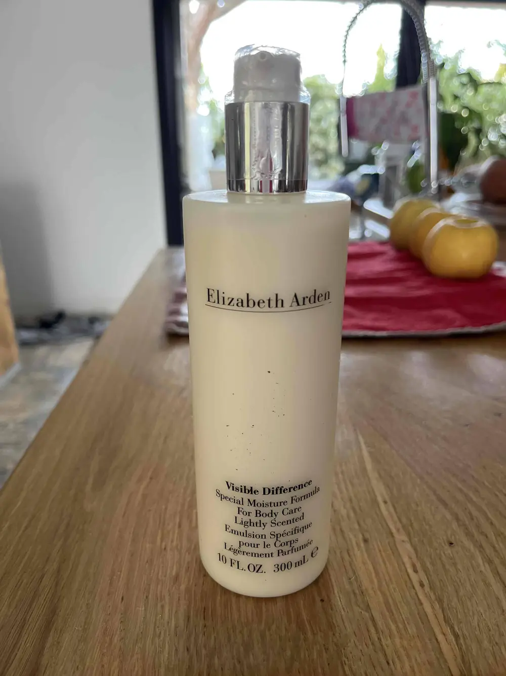 ELIZABETH ARDEN - Visible difference - Emulsion spécifique pour le corps