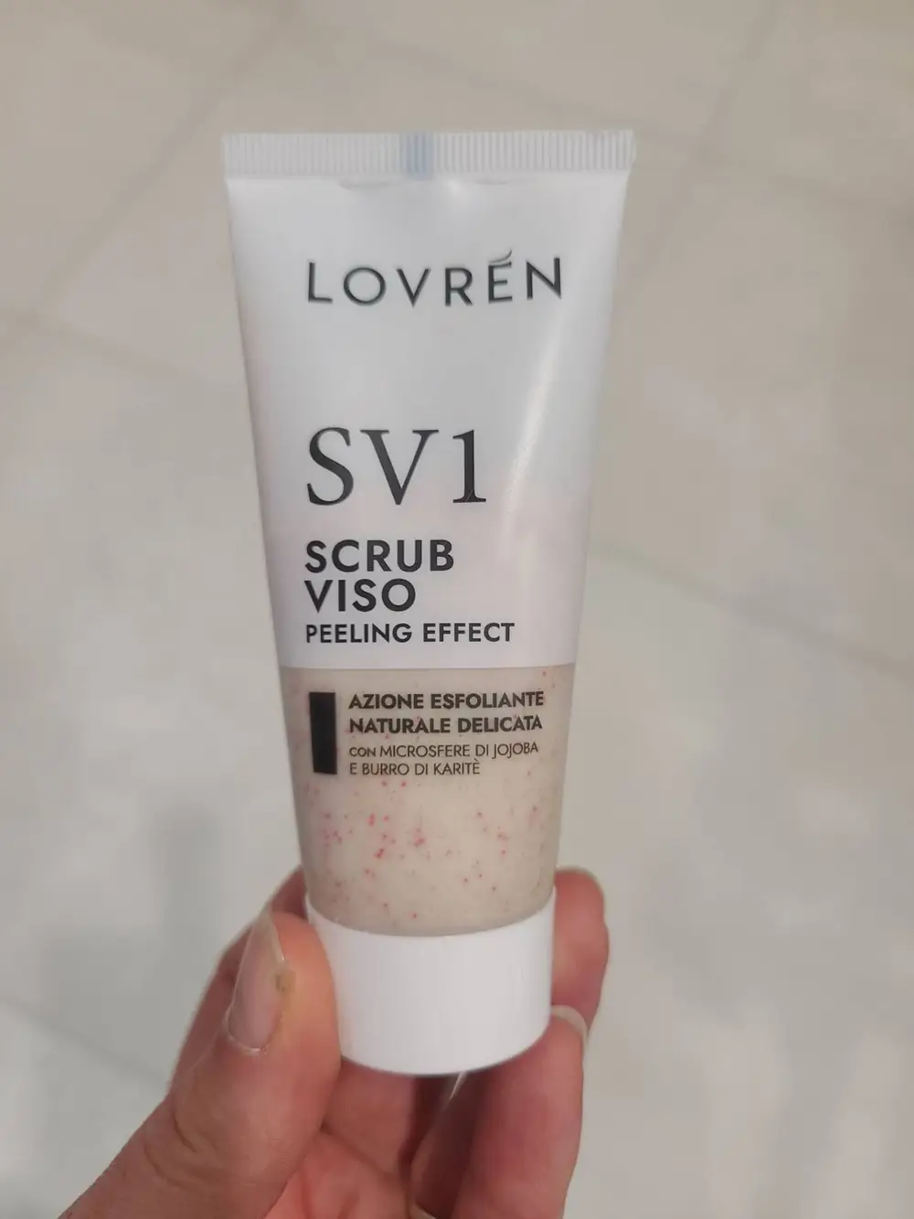 LOVREN - Sv1 - Scrub viso peeling effect