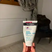 NEUTROGENA - Ultra nourrissante - Riche crème pour les pieds