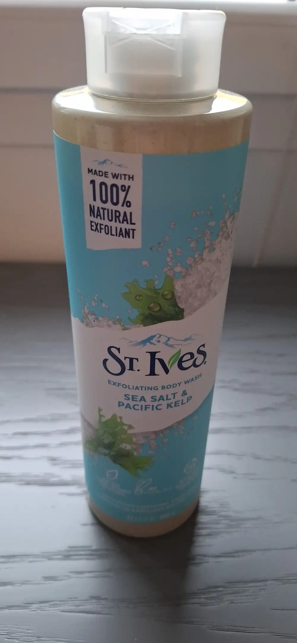 ST IVES - Sea salt & pacific kelp - Exoliating body wash