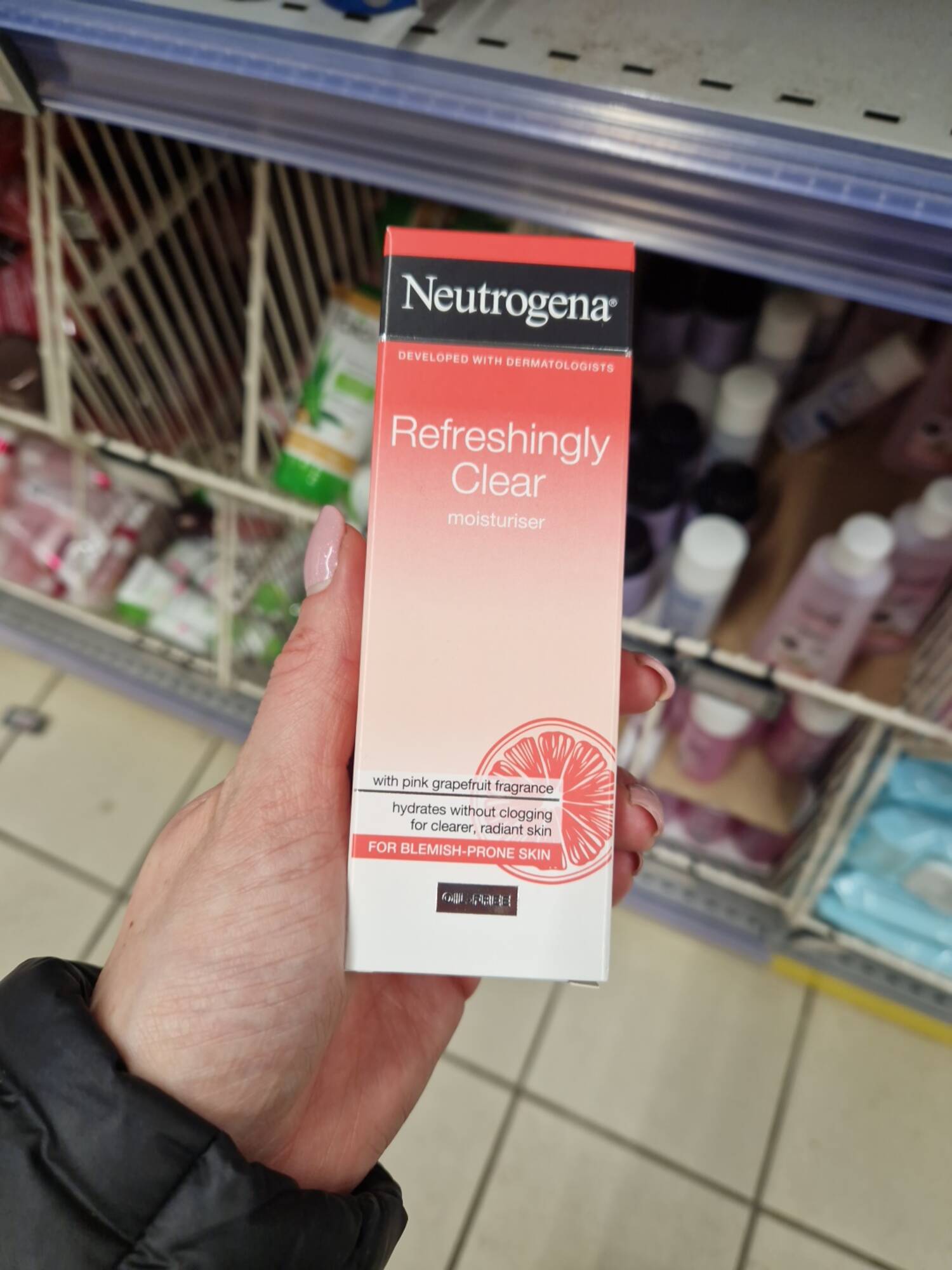 NEUTROGENA - Refreshingly clear moisturiser