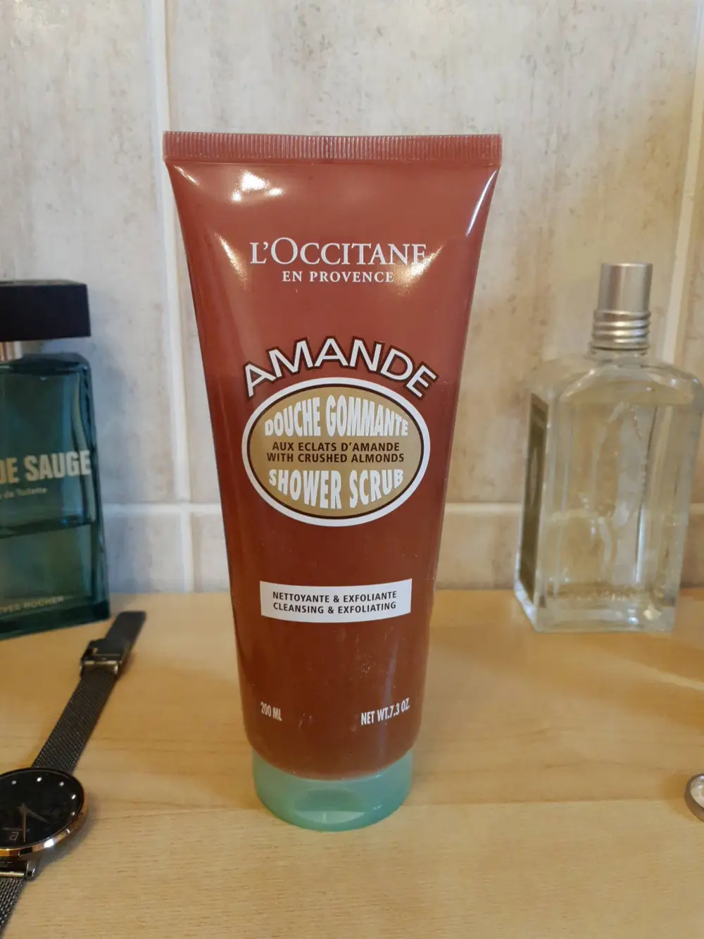 L'OCCITANE - Amande - Douche gommante 