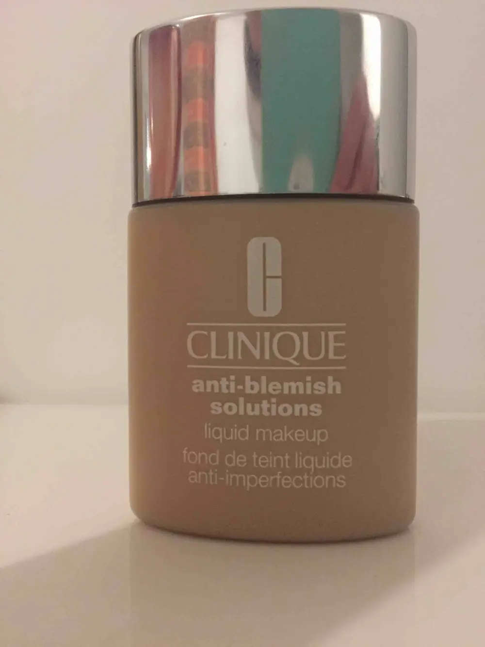 CLINIQUE - Anti-blemish solutions - Fond de teint liquide 02 ivory