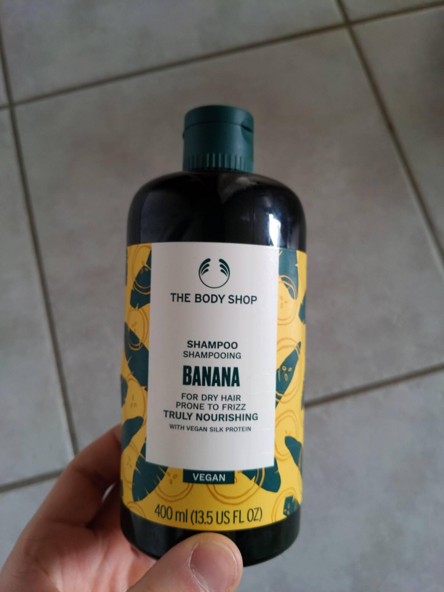 THE BODY SHOP - Banana Shampoo