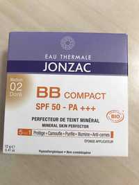 EAU THERMALE JONZAC - BB compact -  Perfecteur de teint minéral 5 en 1 02 Doré