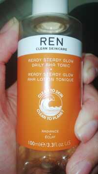 REN - Ready steady glow - Aha lotion tonique
