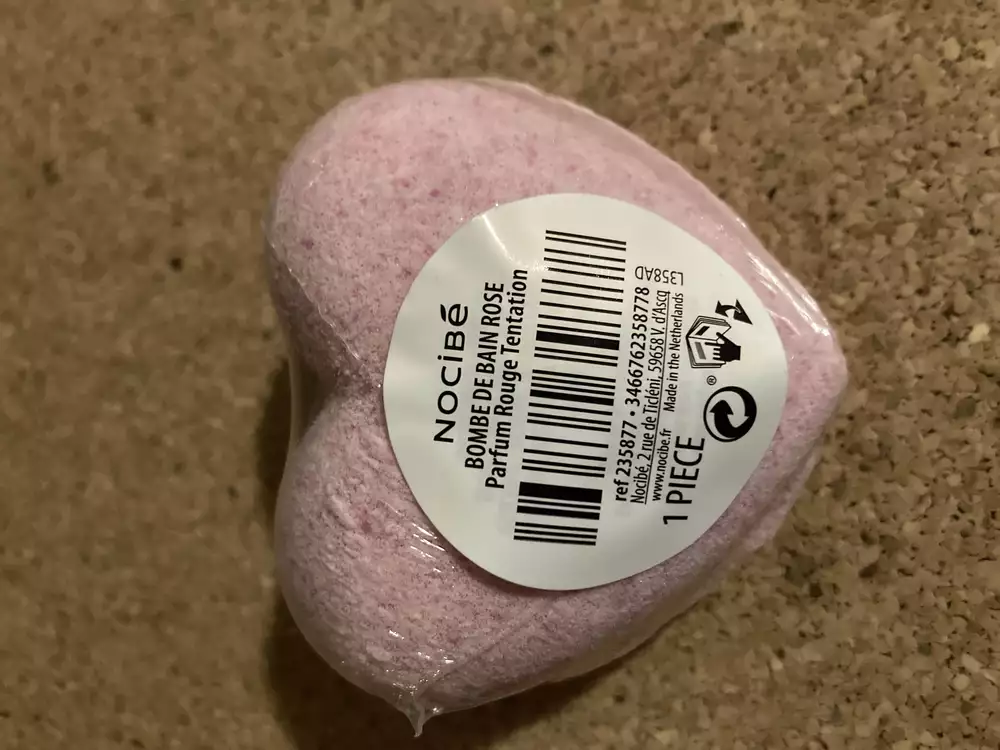 NOCIBÉ - Bombe de bain rose parfum rouge tentation