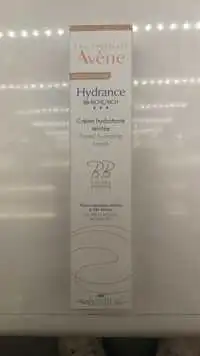 AVÈNE - Hydrance BB lumière - Crème hydratante teintée