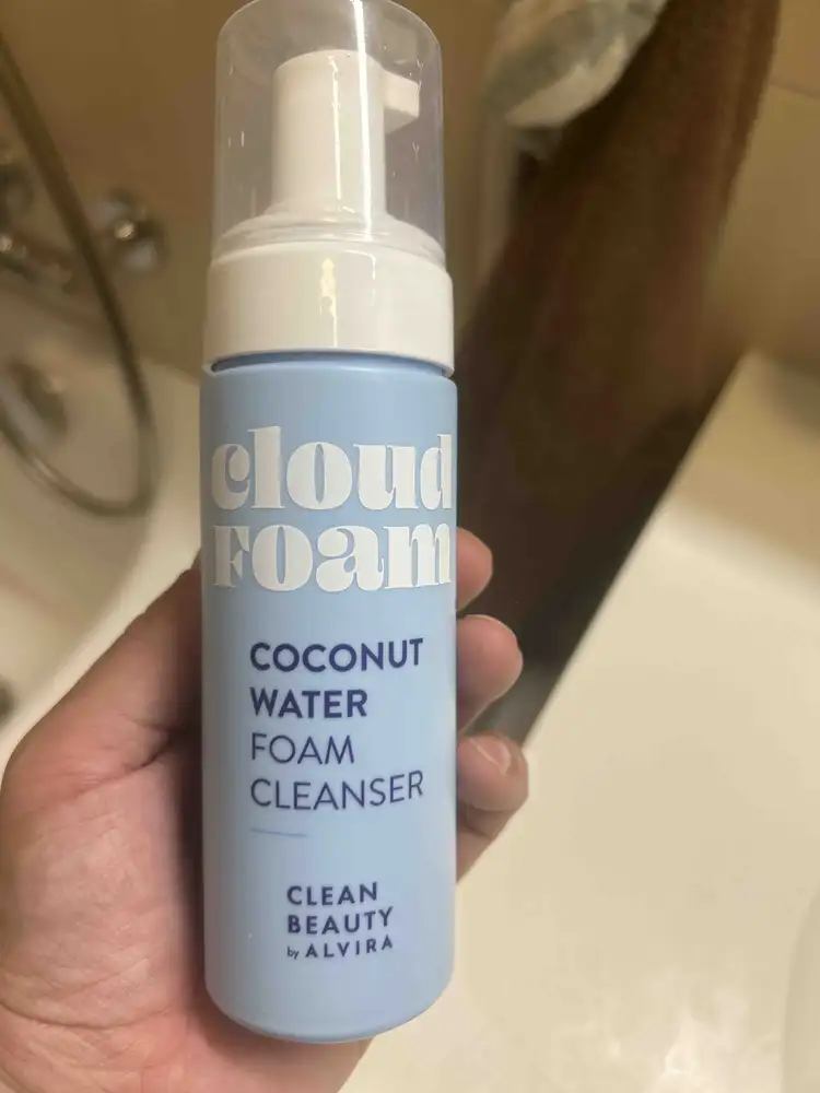 ALVIRA - Cloud foam - Coconut water foam cleanser 