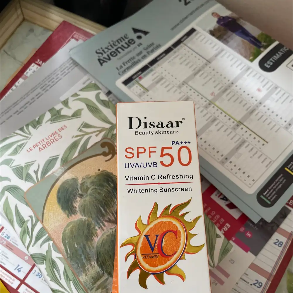 DISAAR - Vitamin C refreshing whitening sunscreen spf 50
