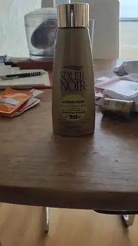 SOLEIL NOIR - Lait solaire vitaminé SPF20