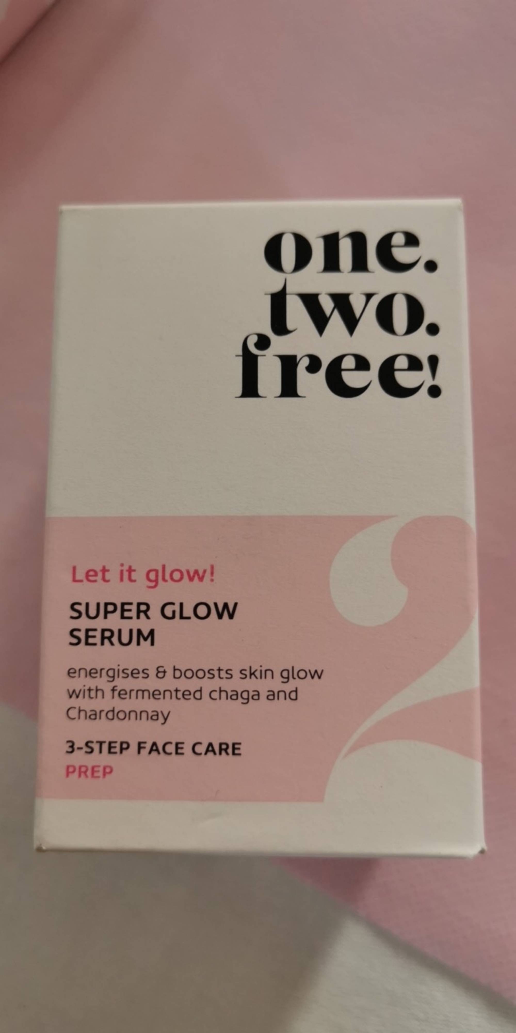 ONE.TWO.FREE! - Super glow serum