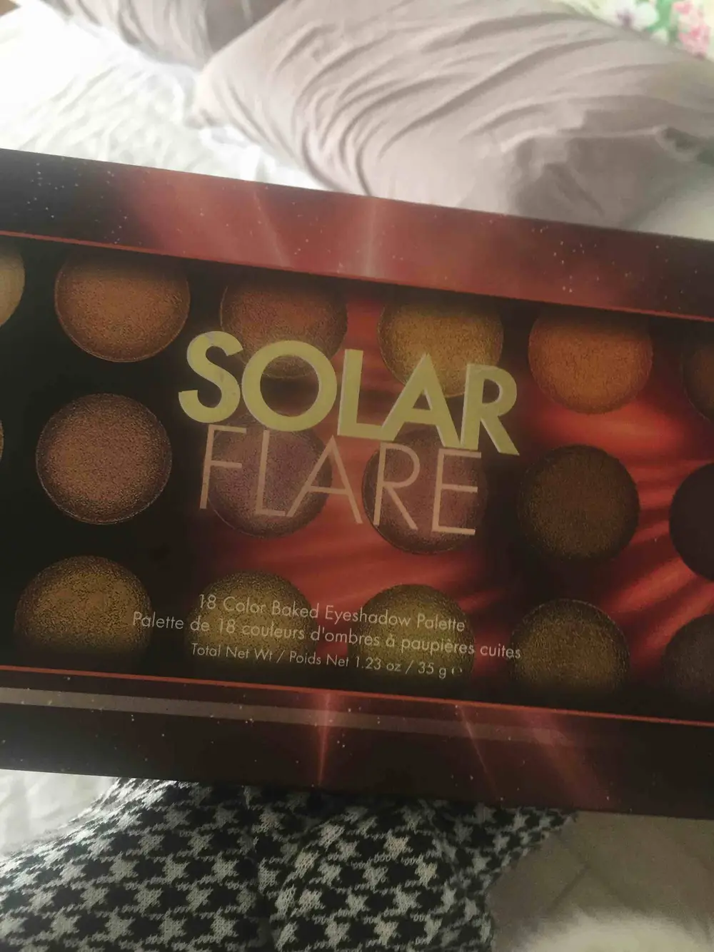 BH COSMETICS - Solar flare - Palette de 18 couleurs d'ombres à paupières cuites