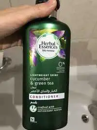 HERBAL ESSENCES - Lightweight shine cucumber & green tea - Conditioner