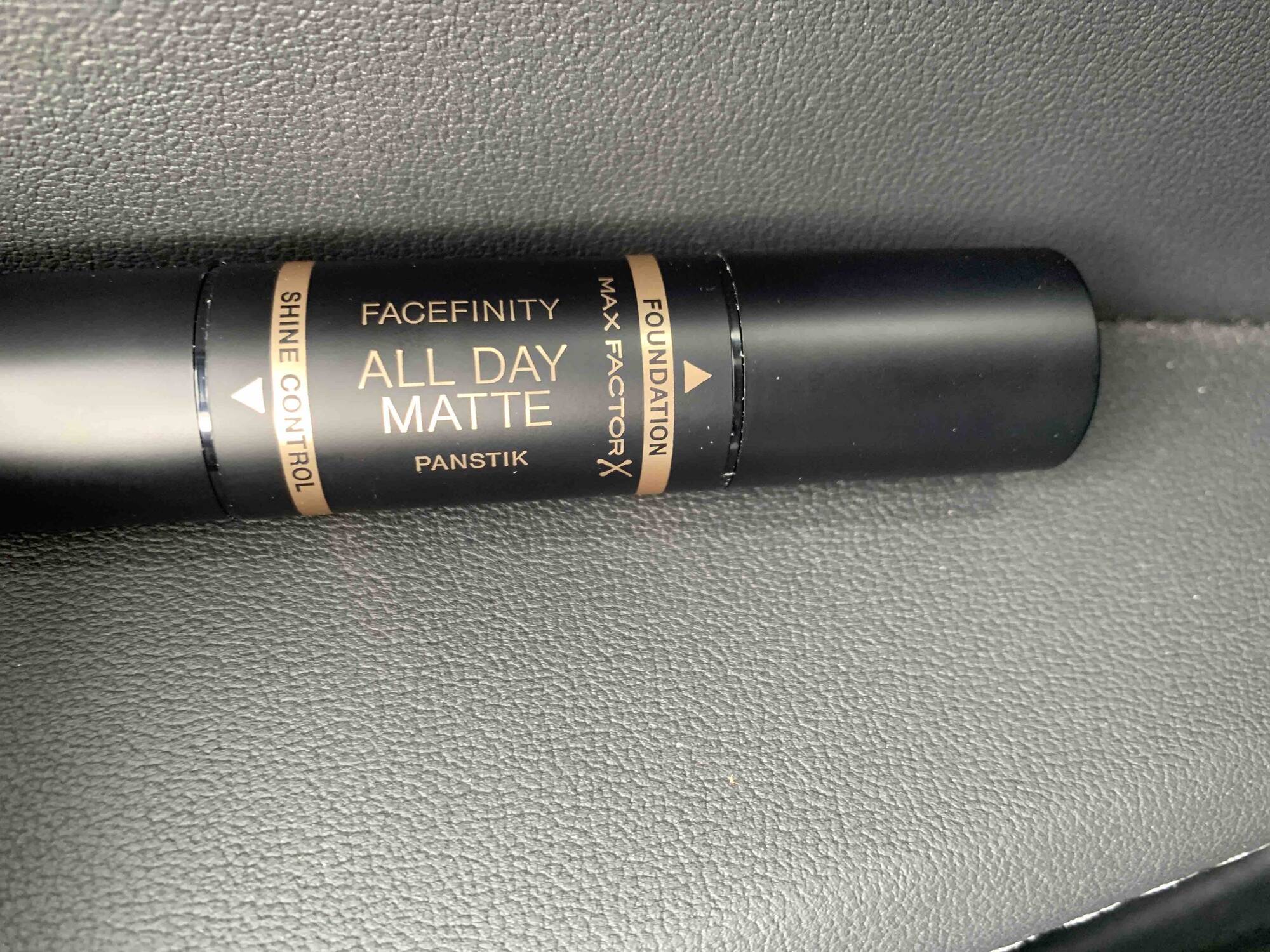MAX FACTOR - Facefinity all day matte - Foundation