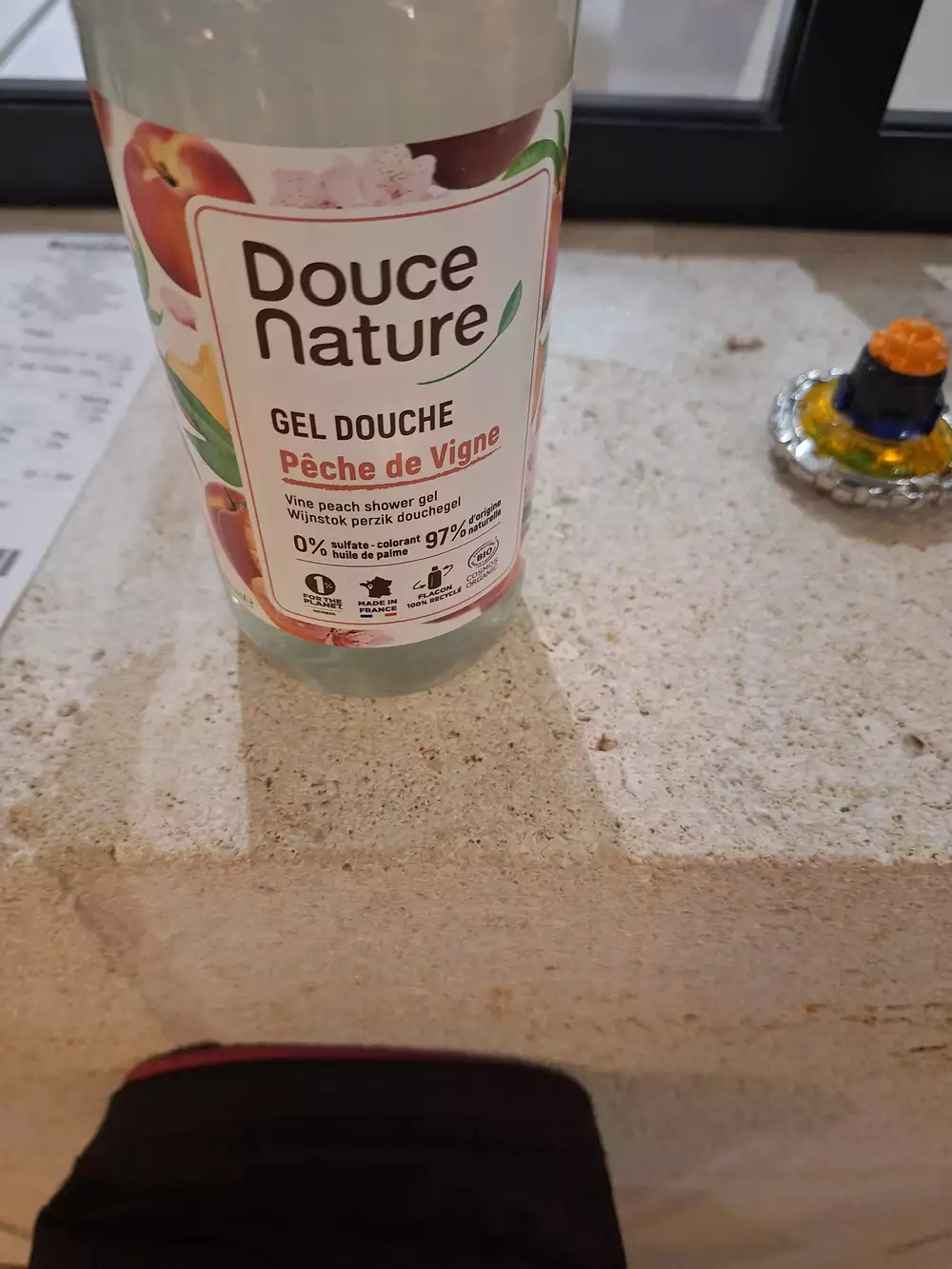 DOUCE NATURE - Gel douche pêche de vigne 