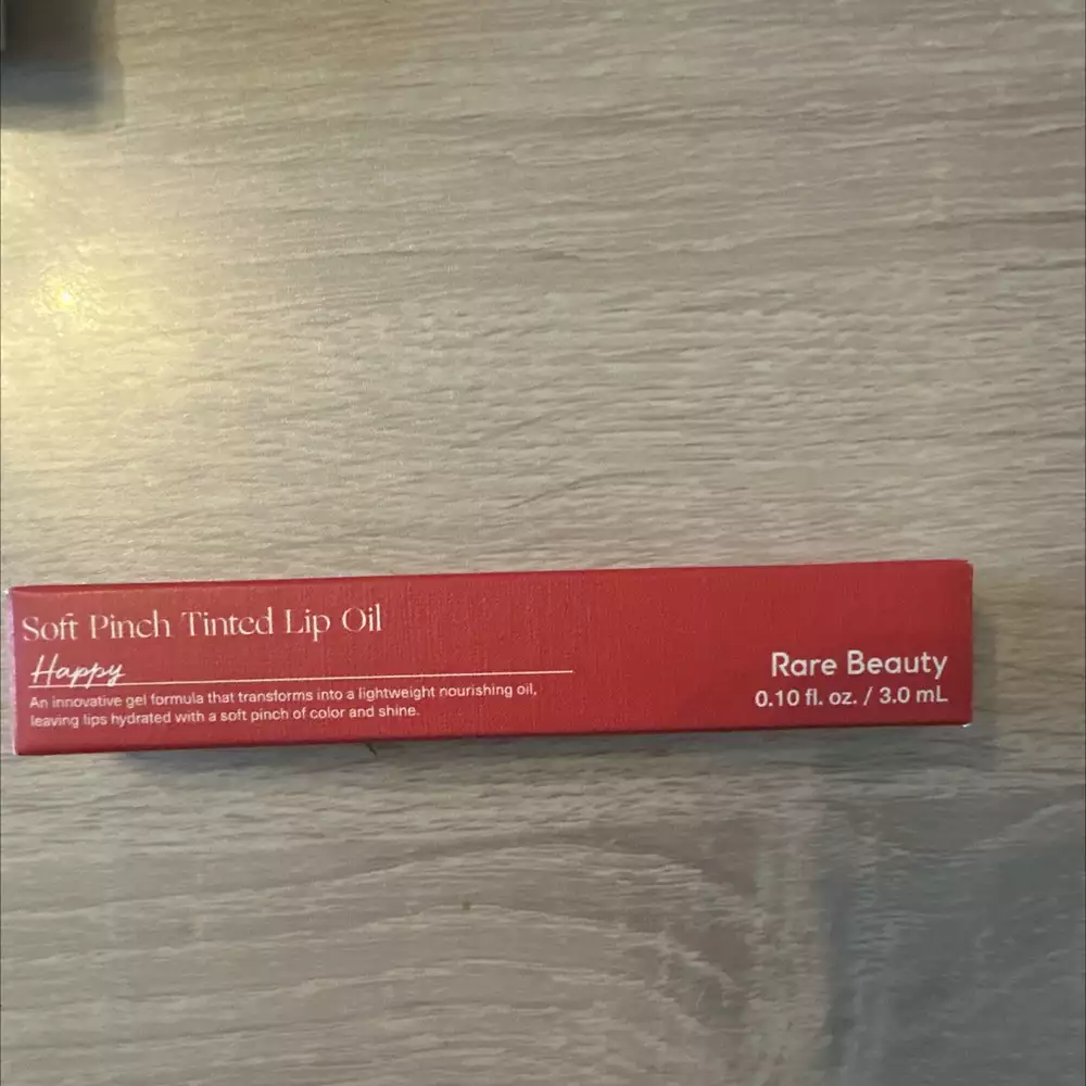 RARE BEAUTY - Soft pinch tinted lip oil happy