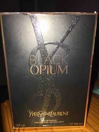 YVES SAINT LAURENT - Black Opium - Eau de parfum vaporisateur