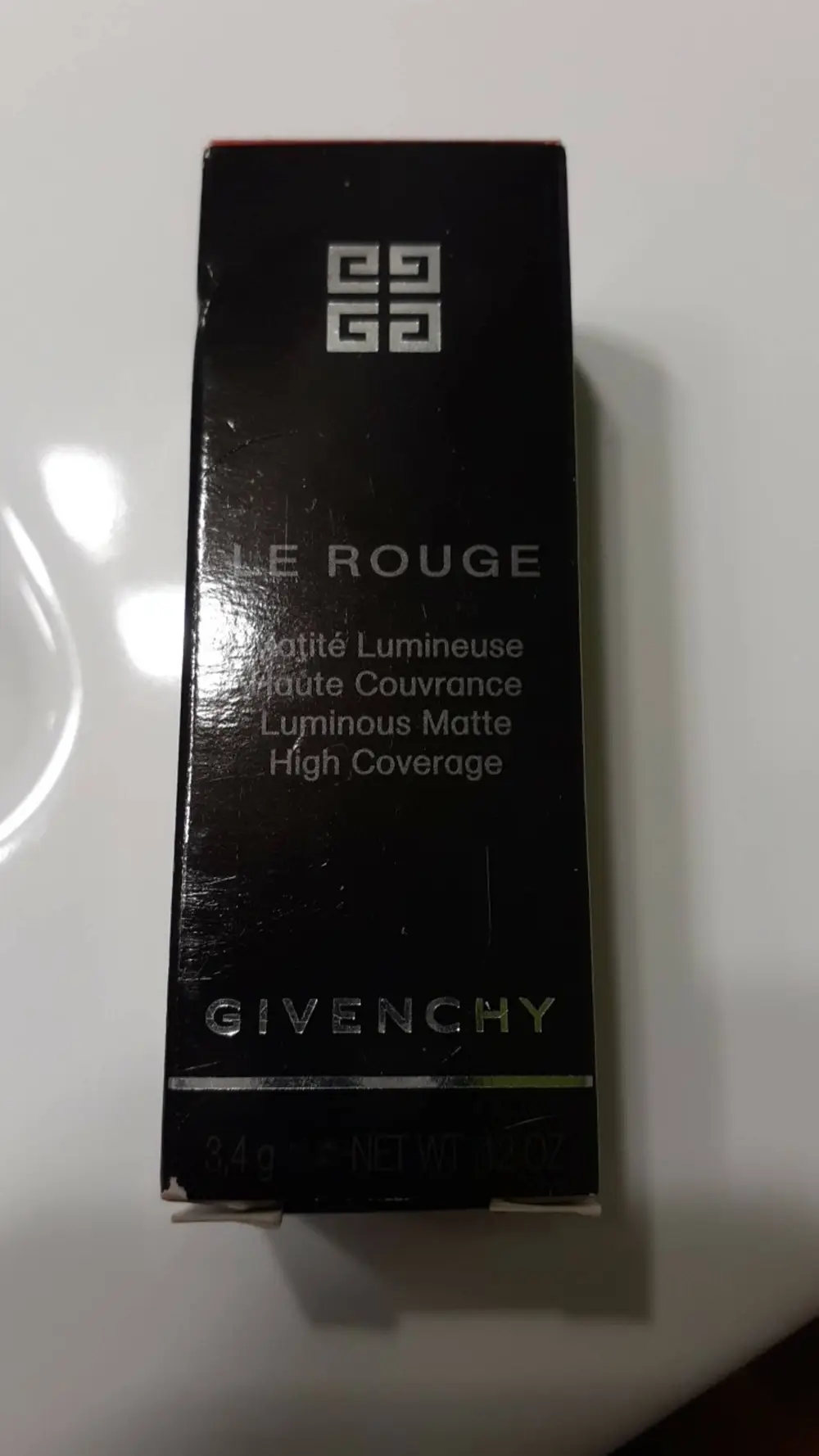 GIVENCHY - Le rouge - Matité lumineuse haute couvrance