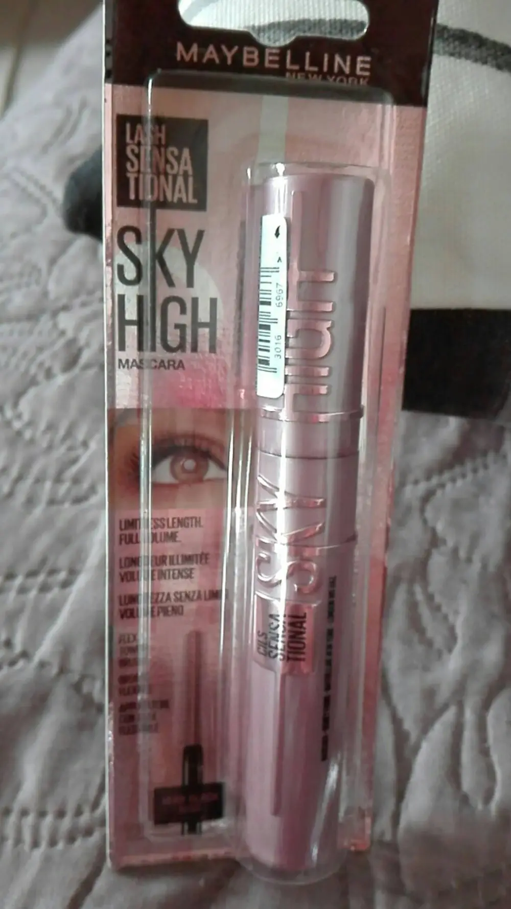 MAYBELLINE NEW YORK - Sky high mascara