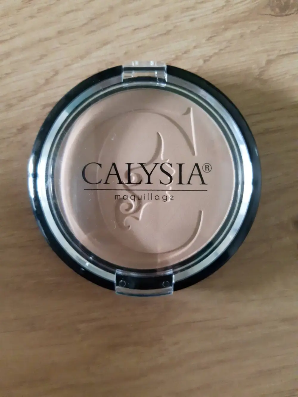 CALYSIA - Poudre compacte FPS 15 lumière 