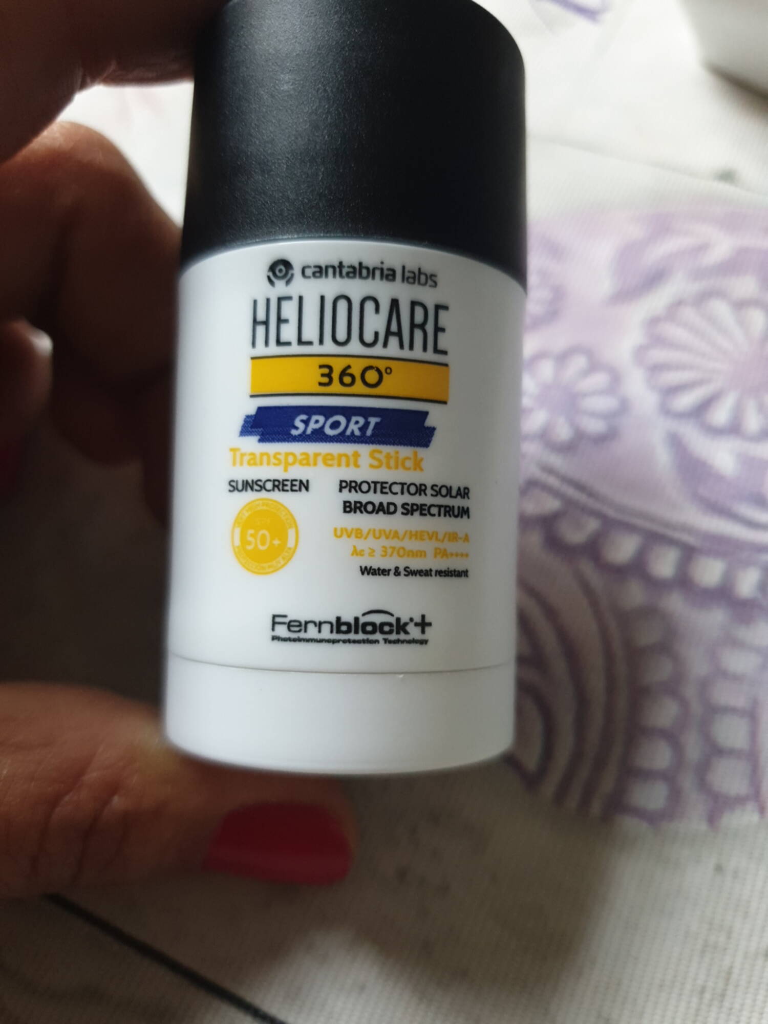 HELIOCARE - Sport - Sunscreen transparent stick SPF 50+