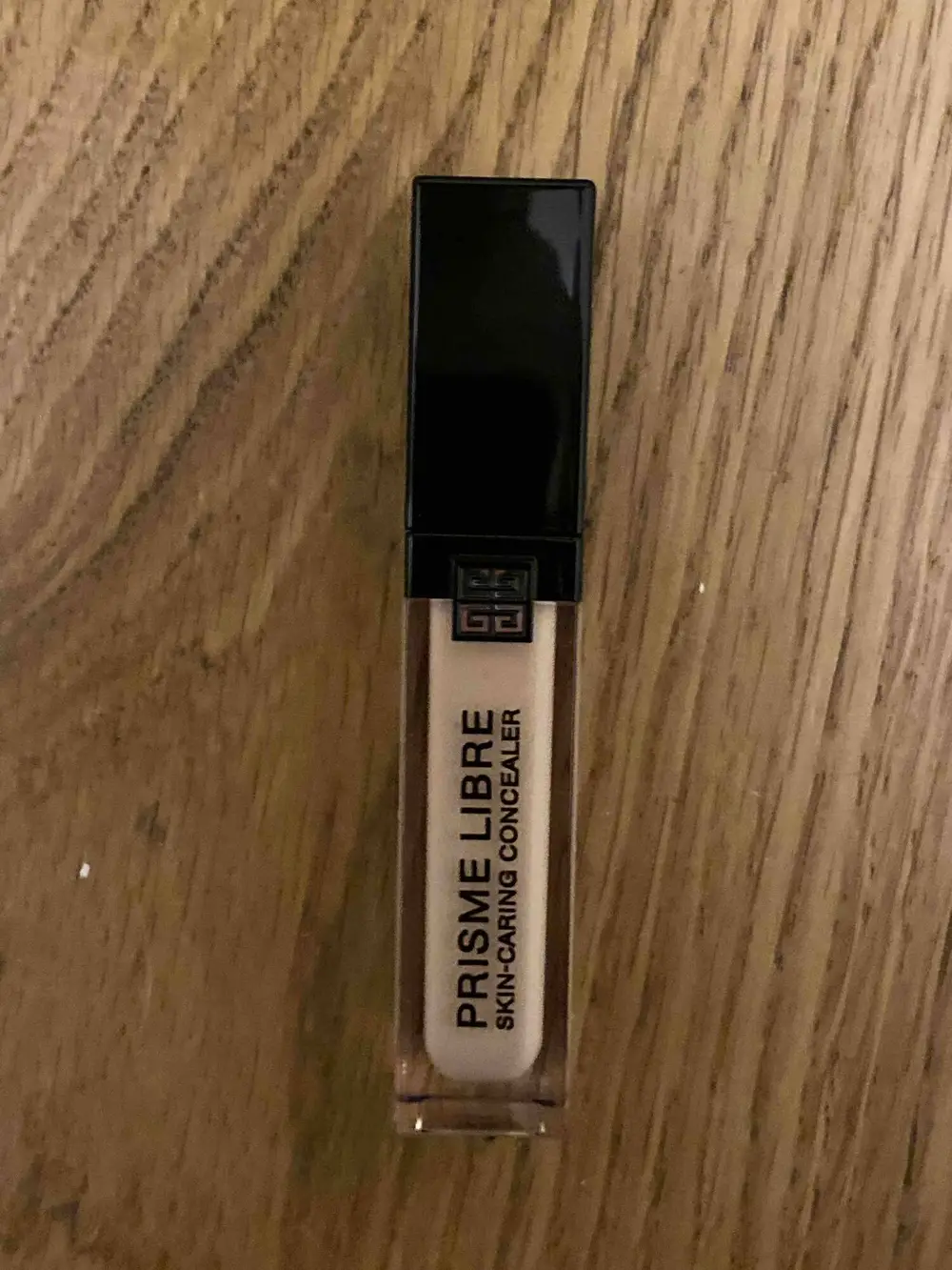 GIVENCHY - Prisme libre - Skin-caring concealer 