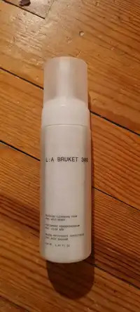 L:A BRUKET - Mousse nettoyante perfectrice